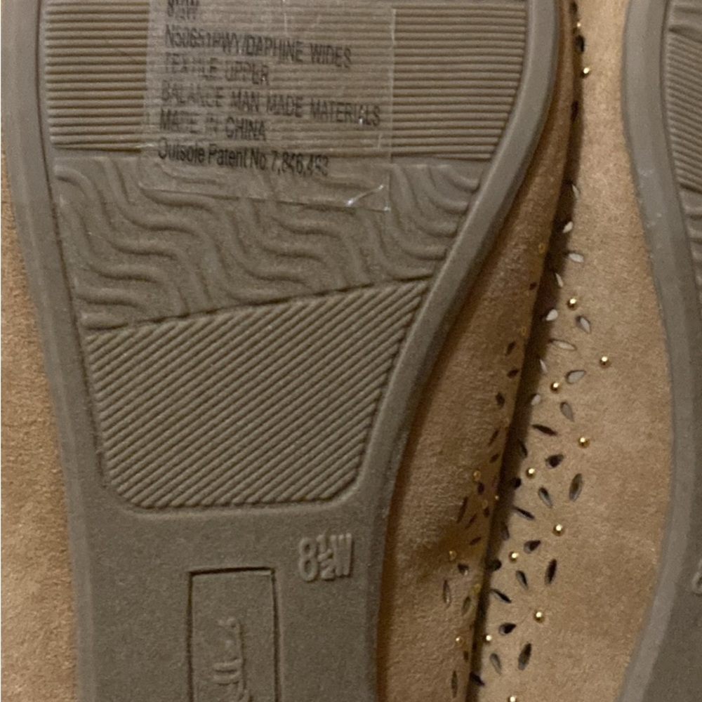 Seychelles Women's Brown Perforated Flats - Picture 5 of 6